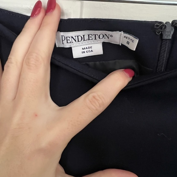 Pendleton Navy Blue Virgin Wool Pencil Skirt  8 Petite - Picture 3 of 3